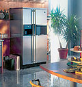 Холодильник типа side-by-side GE